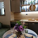 Filoxenia Luxury شقة *